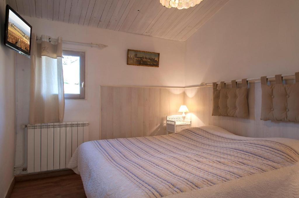 Ecuries Sainte Croix Bed & Breakfast Carcassonne Room photo