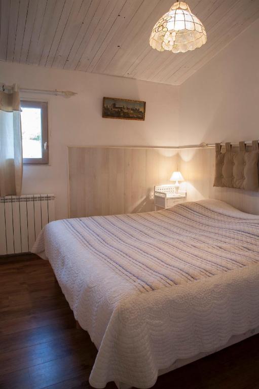 Ecuries Sainte Croix Bed & Breakfast Carcassonne Exterior photo