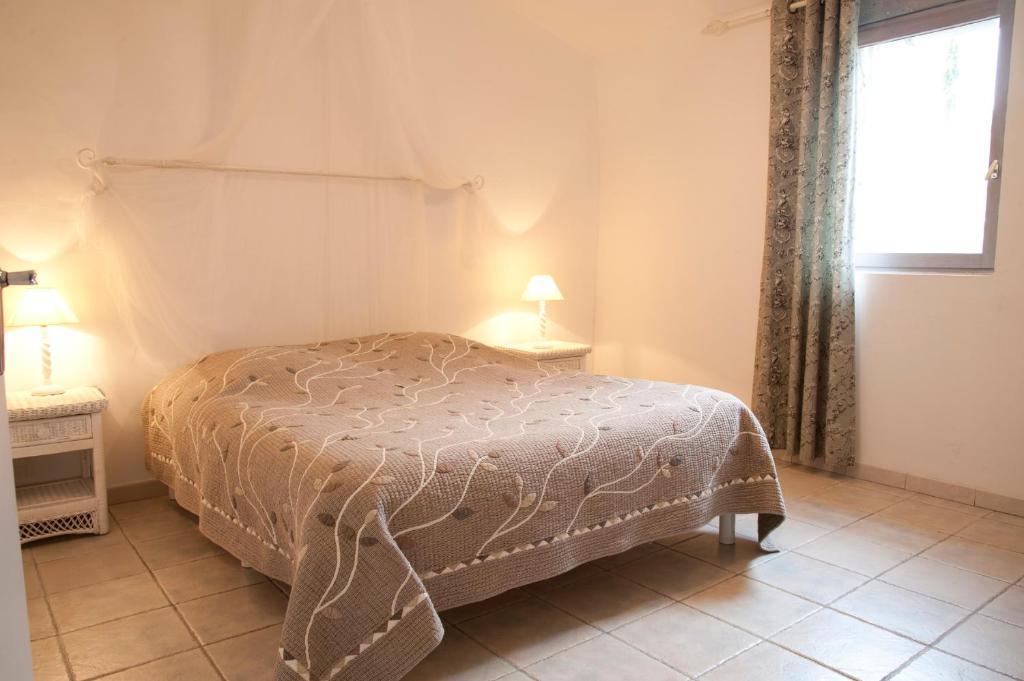 Ecuries Sainte Croix Bed & Breakfast Carcassonne Room photo