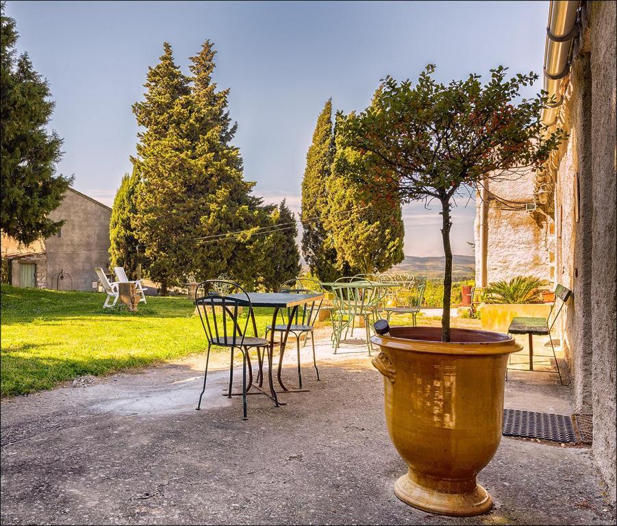 Ecuries Sainte Croix Bed & Breakfast Carcassonne Room photo